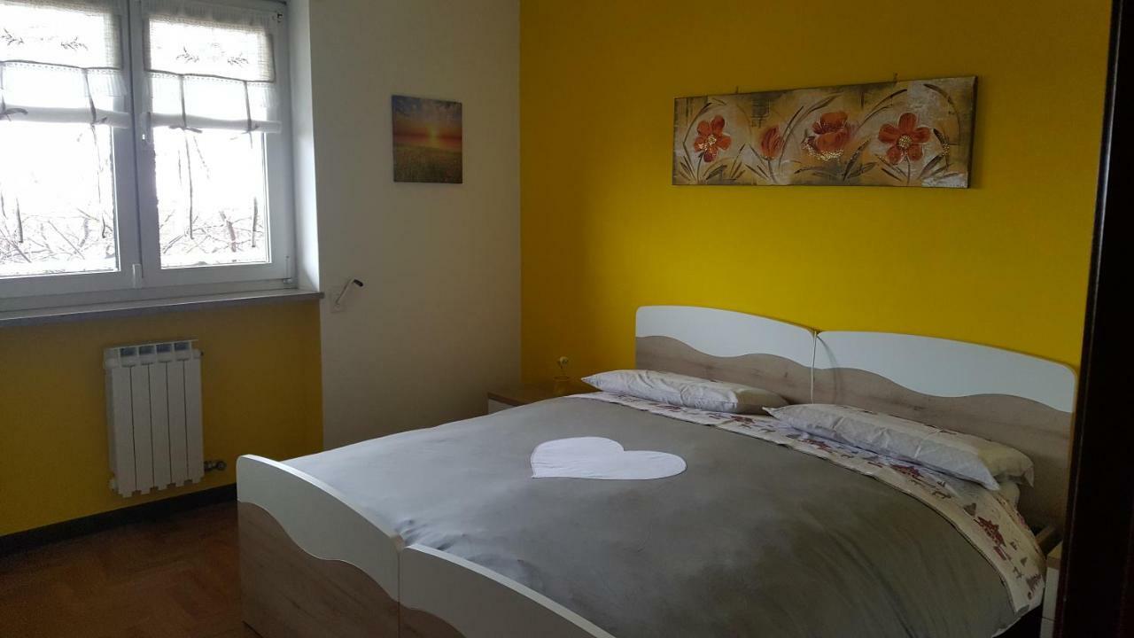 La Betulla Appartamento Confortevole Wifi E Parking Free Aosta Exterior foto